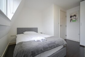 Charlotte Street Rooms by Allo Housing