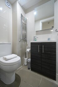 Charlotte Street Rooms by Allo Housing