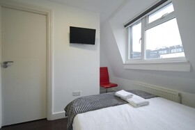 Charlotte Street Rooms by Allo Housing