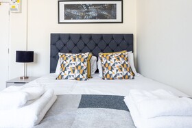 Chelsea Cloisters By Capital