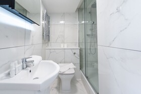 Chelsea Cloisters By Capital