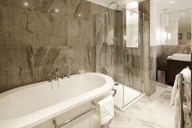 Cheval Hyde Park Gate