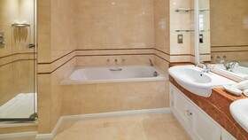 Cheval Hyde Park Gate