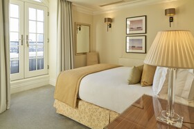 Cheval Hyde Park Gate