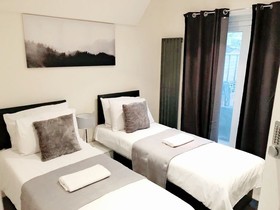 Cogie House