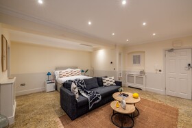 Courtfield Gardens Apartments