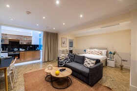 Courtfield Gardens Apartments