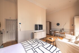 Courtfield Gardens Apartments