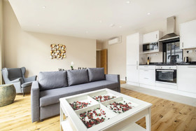 Crawford Suites Serviced Apartments