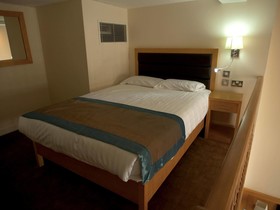 Cromwell International Hotel