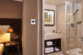 DoubleTree by Hilton Hotel London - Ealing