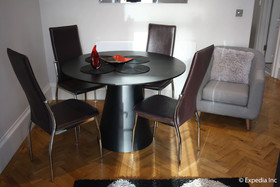 Flying Butler - Barons Court Apartments
