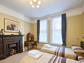 Glenthurston Apartments