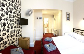 OYO Sino Hotel