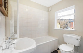 Green Retreat On Askew Crescent