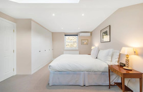 Green Retreat On Askew Crescent