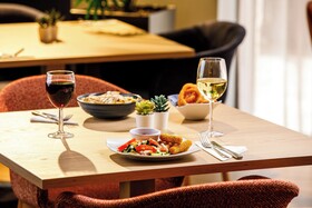 Holiday Inn Express London - Excel