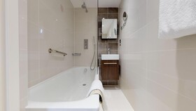 Holiday Inn London - Kensington High St.
