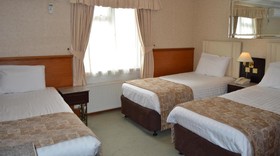 Holiday Villa Hotel & Suites