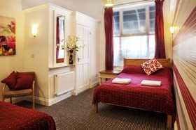 Hotel 261
