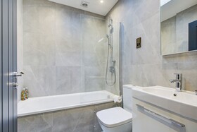 Hybrid Resi - Fulham