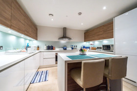 Hyde Park Luxe