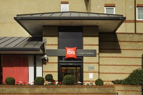 ibis London Docklands Canary Wharf Hotel