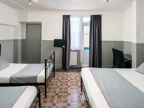OYO Kings Hotel