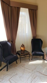 Lansbury Heritage Hotel