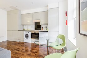 LCS Liverpool Street Apartments