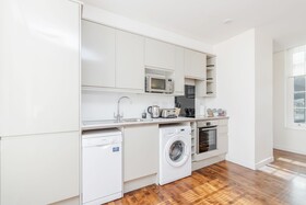 LCS Liverpool Street Apartments