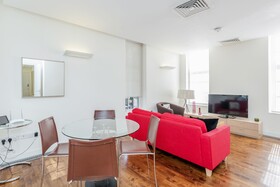 LCS Liverpool Street Apartments