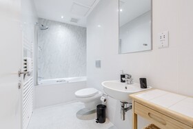 LCS Liverpool Street Apartments