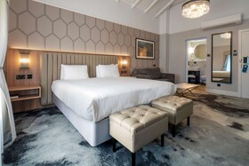 London Chigwell Prince Regent Hotel, BW Signature Collection