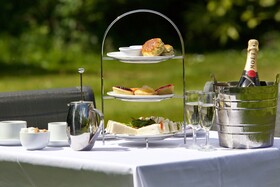 London Chigwell Prince Regent Hotel, BW Signature Collection