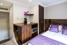 London House