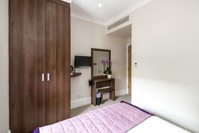 London House