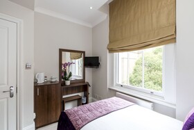 London House