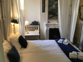 London Lodge by OYO Rooms