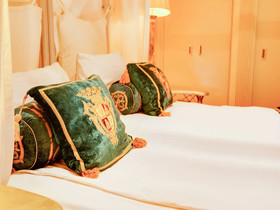 London Lodge by OYO Rooms