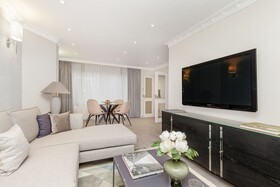 Mayfair House