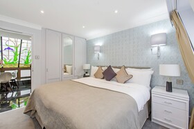 Mayfair House