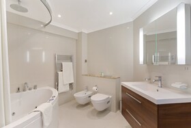 Mayfair House