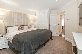 Mayfair House