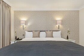 Mayfair House