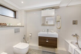Mayfair House