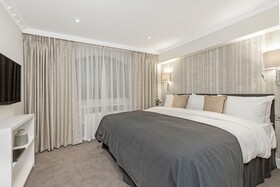 Mayfair House