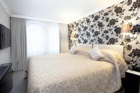 Mayfair House