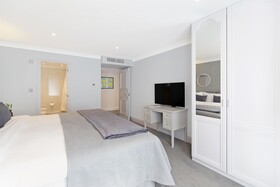 Mayfair House
