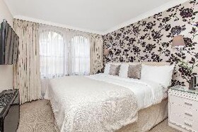 Mayfair House